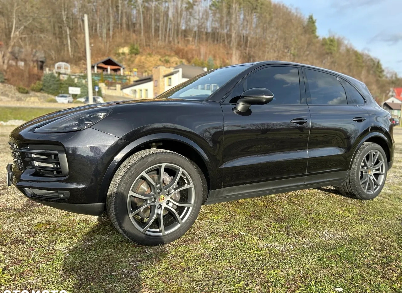 Porsche Cayenne cena 279900 przebieg: 86100, rok produkcji 2019 z Kraków małe 781